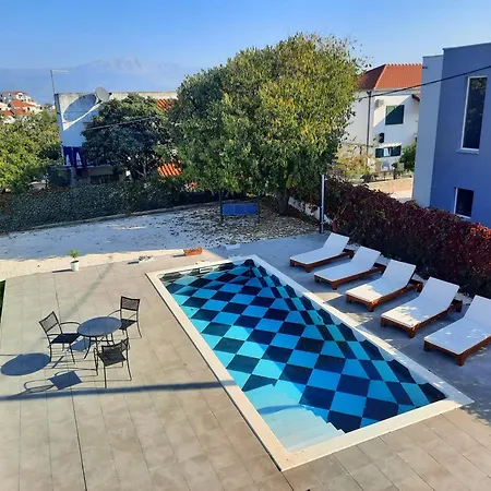 Holiday Nino With Private Pool Holiday home
