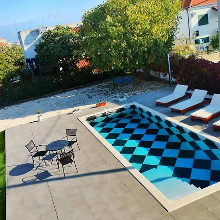 Holiday home Holiday Nino With Private Pool Slatine